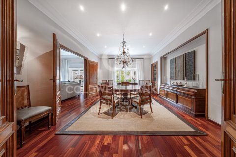 Apartament w Barcelona, Hiszpania 7 sypialni, 450 mkw. nr 156820 – zdjęcie 14