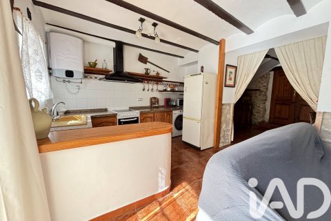 Villa till salu i Vall De Gallinera, Alicante, Spanien 2 sovrum, 151 kvm. Nr. 188324 - foto 8
