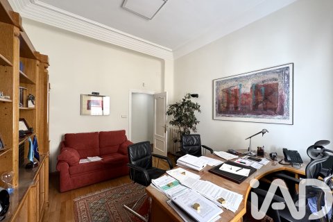Appartamento in vendita a Madrid, Spagna 4 camere da letto, 124 mq. N° 188322 - foto 2