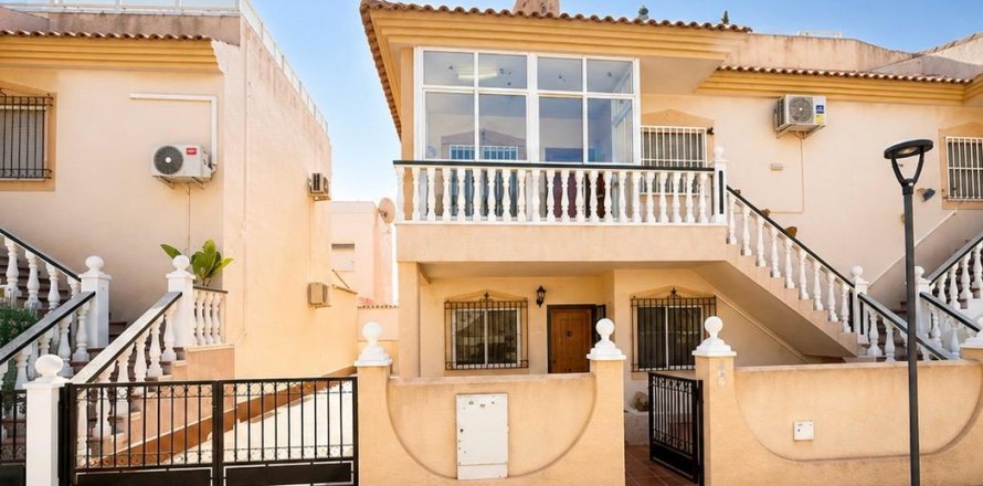 Apartment à La Zenia, Alicante, Espagne 2 chambres, 70 m2 No. 190262