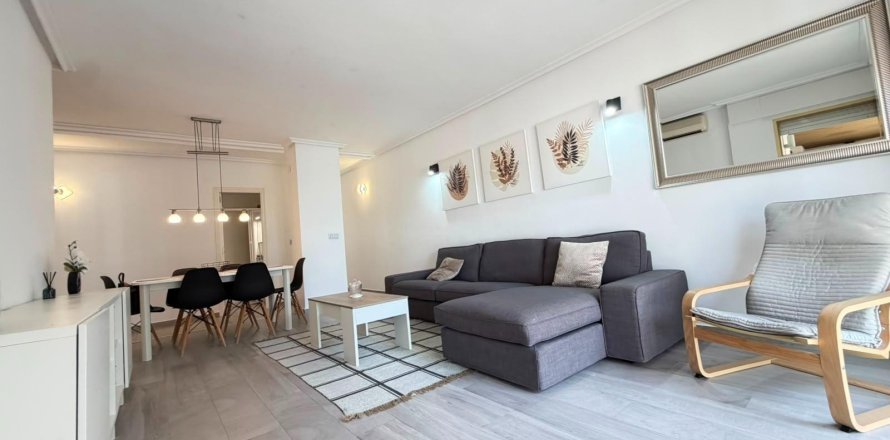 Apartamento en Torrevieja, Alicante, España 3 dormitorios, 114 m2 No. 190263