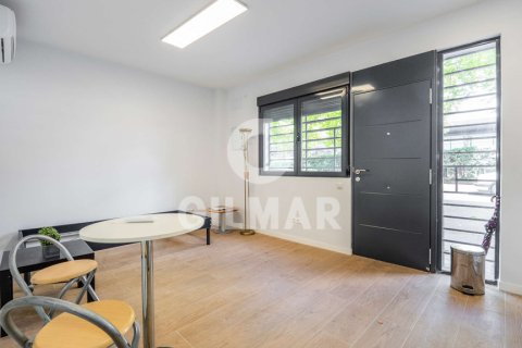 Продажа квартиры в Мадрид, Испания 1 спальня, 44м2 №155168 - фото 6
