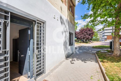 Продажа квартиры в Мадрид, Испания 1 спальня, 44м2 №155168 - фото 12