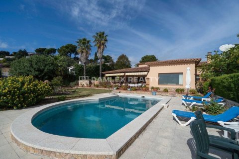Dom w Lloret de Mar, Girona, Hiszpania 4 sypialnie, 376 mkw. nr 176801 – zdjęcie 4