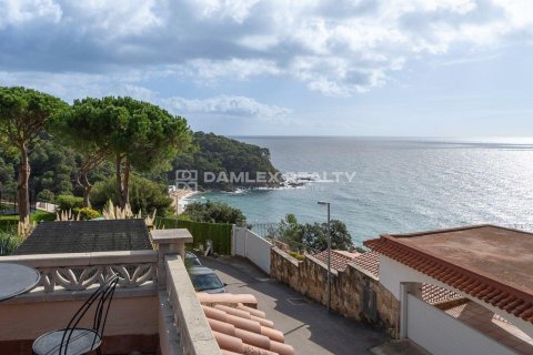 Dom w Lloret de Mar, Girona, Hiszpania 4 sypialnie, 376 mkw. nr 176801 – zdjęcie 11