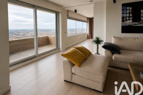 Apartment for rent in Madrid, Spain 3 bedrooms, 189 sq.m. No. 193487 - photo 6