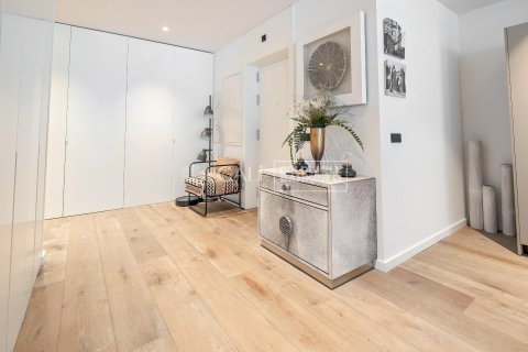 Apartamento en venta en Principado De Andorra (Ninguna Poblacion Tiene C.P.), Lérida, España 3 dormitorios, 280 m2 No. 157137 - foto 9