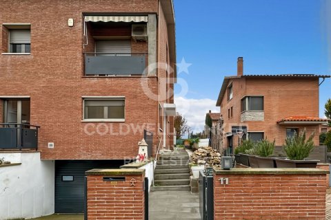 House for sale in Vic, Barcelona, Spain 4 bedrooms, 251 sq.m. No. 157136 - photo 21