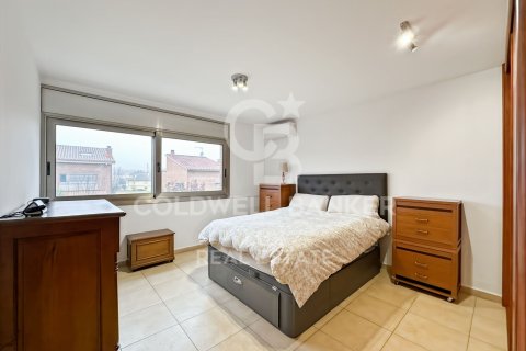 House for sale in Vic, Barcelona, Spain 4 bedrooms, 251 sq.m. No. 157136 - photo 8