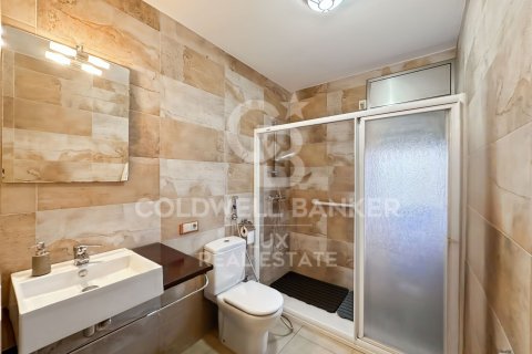 Сasa en venta en Vic, Barcelona, España 4 dormitorios, 251 m2 No. 157136 - foto 9