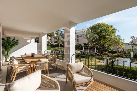 Paritalo myytävänä Marbella, Malaga, Espanja, 3 makuuhuonetta, 241 m2 No. 157139 - kuva 4