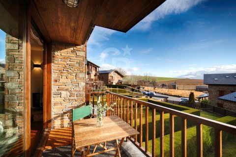 Paritalo myytävänä Girona, Espanja, 3 makuuhuonetta, 130 m2 No. 157133 - kuva 2