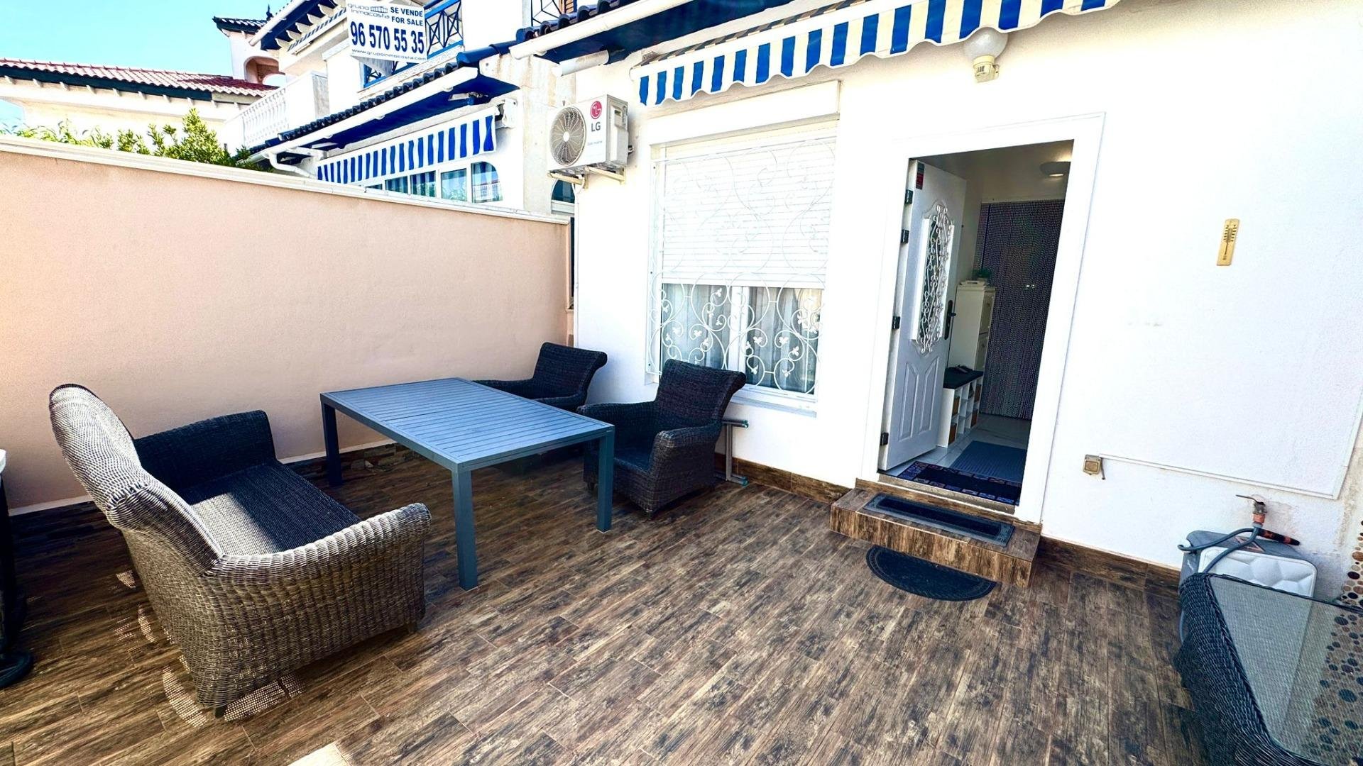 Duplex a Torrevieja, Alicante, Spagna 2 camere da letto, 65 mq. N° 173839