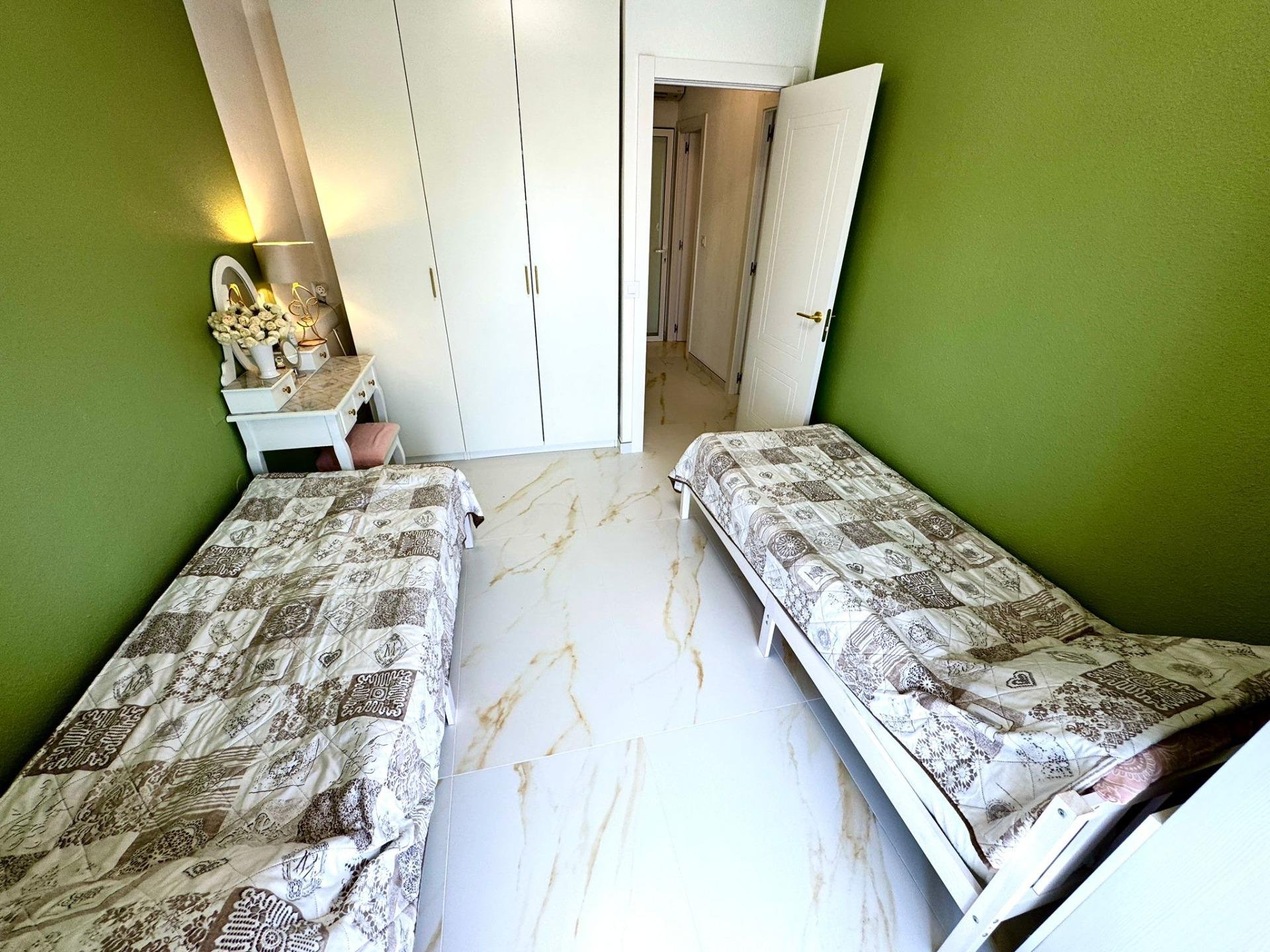 Duplex a Torrevieja, Alicante, Spagna 2 camere da letto, 65 mq. N° 173839
