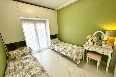 Dúplex en venta en Torrevieja, Alicante, España 2 dormitorios, 65 m2 No. 173839 - foto 5