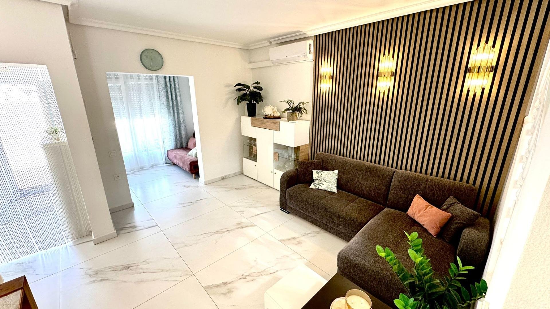 Duplex a Torrevieja, Alicante, Spagna 2 camere da letto, 65 mq. N° 173839