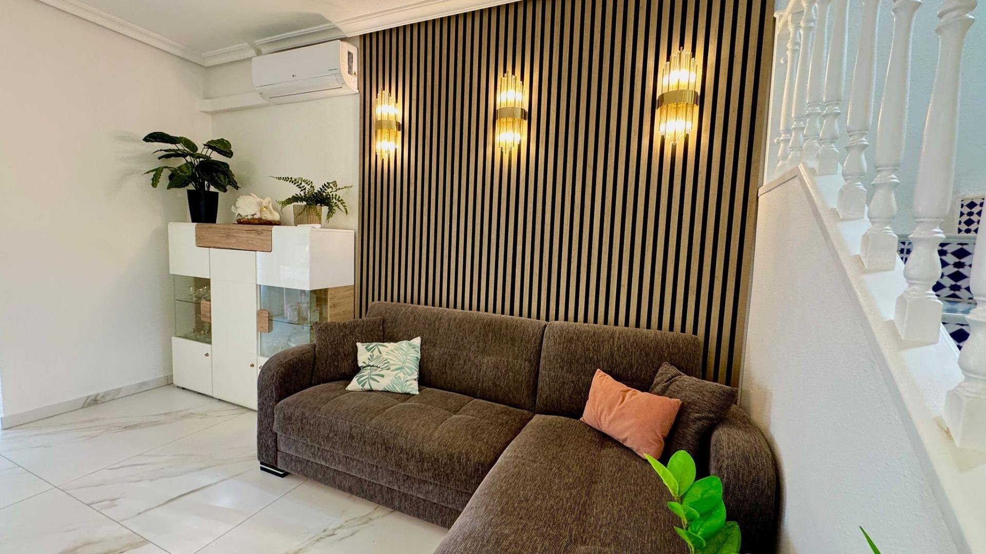 Duplex a Torrevieja, Alicante, Spagna 2 camere da letto, 65 mq. N° 173839
