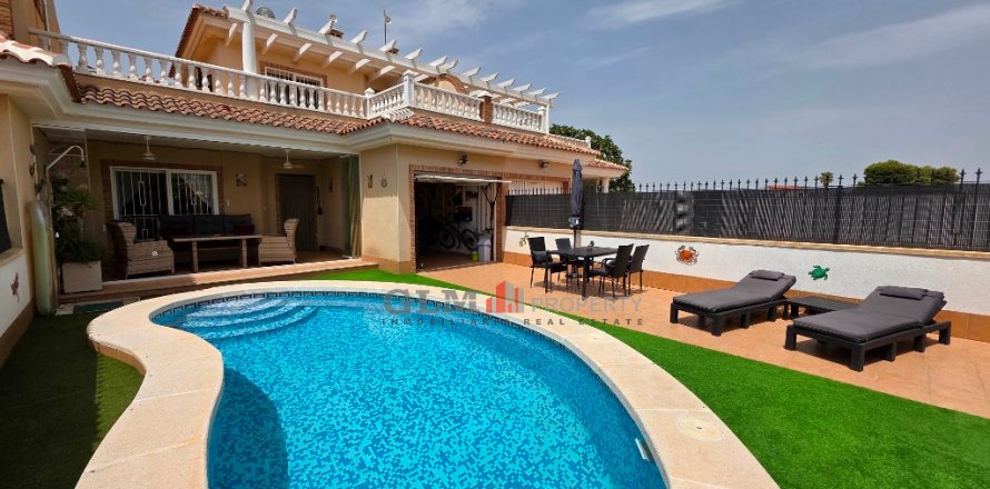 Apartamento en Los Alcázares, Murcia, España 3 dormitorios, 134 m2 No. 193431