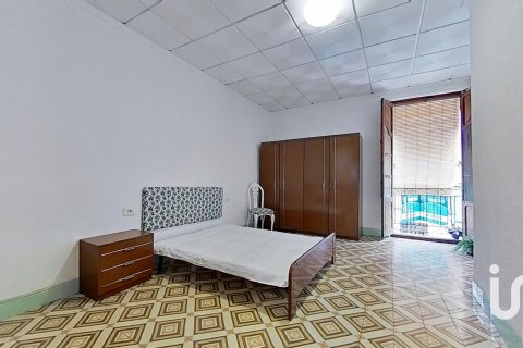 Kaupunkipientalo myytävänä Vila-real, Castellon, Espanja, 4 makuuhuonetta, 200 m2 No. 153298 - kuva 27