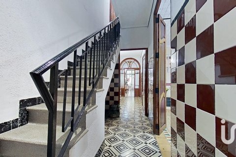 Kaupunkipientalo myytävänä Vila-real, Castellon, Espanja, 4 makuuhuonetta, 200 m2 No. 153298 - kuva 14