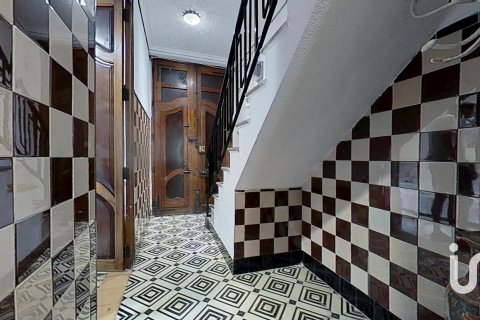 Kaupunkipientalo myytävänä Vila-real, Castellon, Espanja, 4 makuuhuonetta, 200 m2 No. 153298 - kuva 13