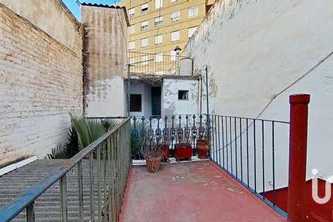 Kaupunkipientalo myytävänä Vila-real, Castellon, Espanja, 4 makuuhuonetta, 200 m2 No. 153298 - kuva 7