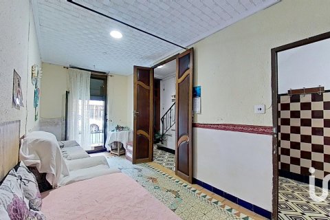 Kaupunkipientalo myytävänä Vila-real, Castellon, Espanja, 4 makuuhuonetta, 200 m2 No. 153298 - kuva 24