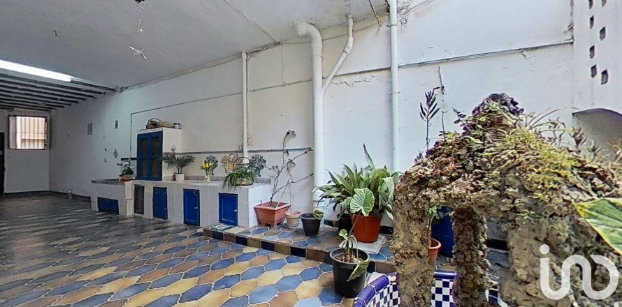 Kaupunkipientalo Vila-real, Castellon, Espanja 4 makuuhuonetta, 200 m2 No. 153298