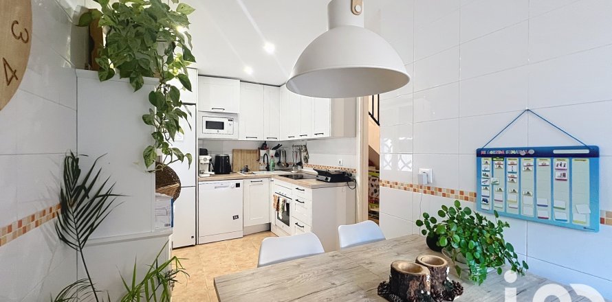 Rindu māja Facinas, Cadiz, Spānijā 3 istabas, 95.24 m2 Nr. 153300