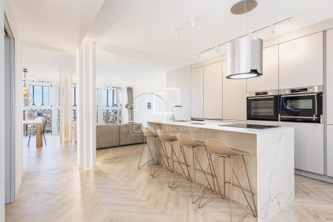 Apartment for sale in Barcelona, Spain 2 bedrooms, 98 sq.m. No. 150768 - photo 12