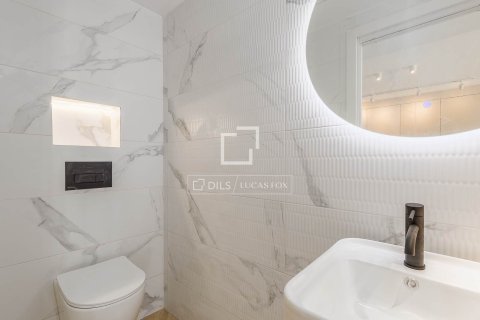 Apartment for sale in Barcelona, Spain 2 bedrooms, 98 sq.m. No. 150768 - photo 23