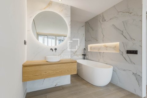 Apartment for sale in Barcelona, Spain 2 bedrooms, 98 sq.m. No. 150768 - photo 17