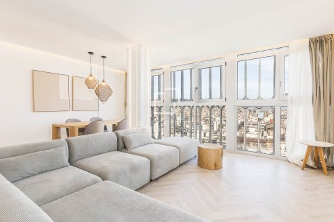 Apartment for sale in Barcelona, Spain 2 bedrooms, 98 sq.m. No. 150768 - photo 2