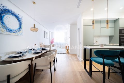 Apartment à vendre à Madrid, Espagne, 2 chambres, 96 m2 No. 178612 - photo 3