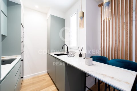 Apartment à vendre à Madrid, Espagne, 2 chambres, 96 m2 No. 178612 - photo 12