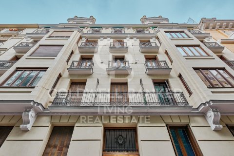 Apartment à Madrid, Espagne 2 chambres, 71 m2 No. 178614