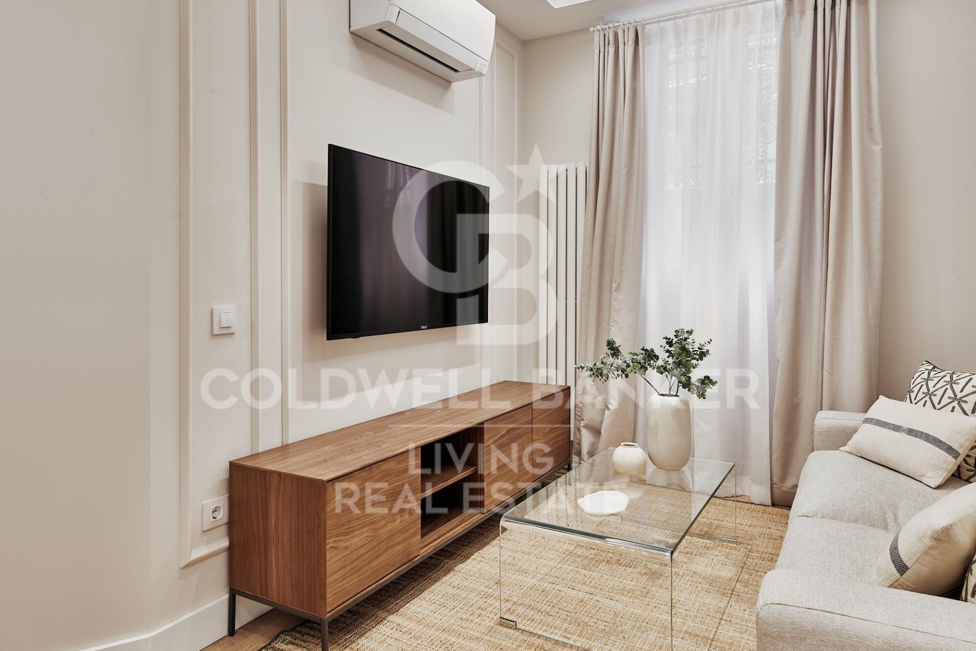 Apartamento en Madrid, España 2 dormitorios, 71 m2 No. 178614