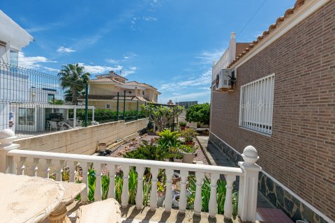 Huvila myytävänä La Zenia, Alicante, Espanja, 4 makuuhuonetta, 158 m2 No. 189538 - kuva 8