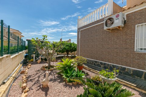 Huvila myytävänä La Zenia, Alicante, Espanja, 4 makuuhuonetta, 158 m2 No. 189538 - kuva 9