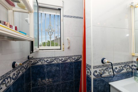 Huvila myytävänä La Zenia, Alicante, Espanja, 4 makuuhuonetta, 158 m2 No. 189538 - kuva 30