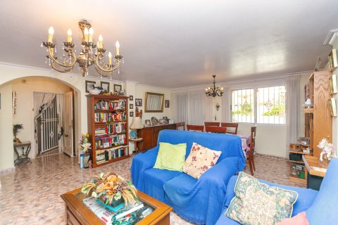 Huvila myytävänä La Zenia, Alicante, Espanja, 4 makuuhuonetta, 158 m2 No. 189538 - kuva 19