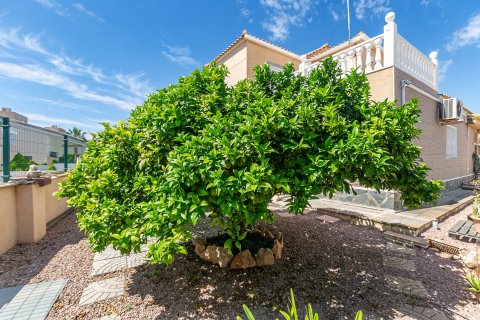 Huvila myytävänä La Zenia, Alicante, Espanja, 4 makuuhuonetta, 158 m2 No. 189538 - kuva 11