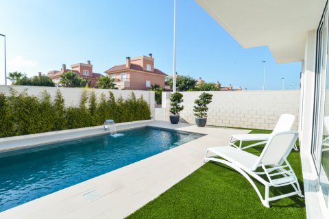 Huvila myytävänä Gran Alacant, Alicante, Espanja, 4 makuuhuonetta, 169 m2 No. 189541 - kuva 2