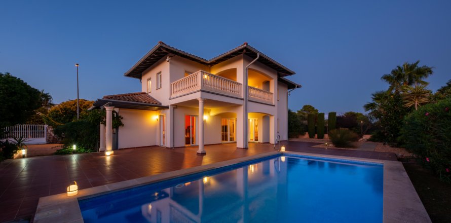 Villa Puig De Ros, Mallorca, Spain 3 bedrooms, 413 sq.m. No. 138207