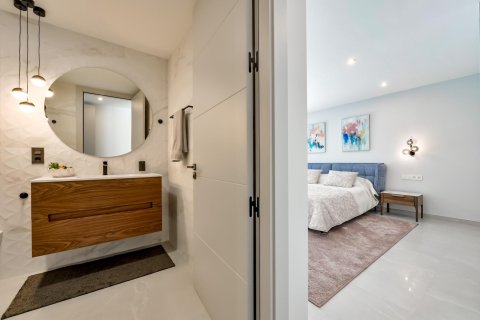 Huvila myytävänä Finestrat, Alicante, Espanja, 8 makuuhuonetta, 998 m2 No. 142480 - kuva 29