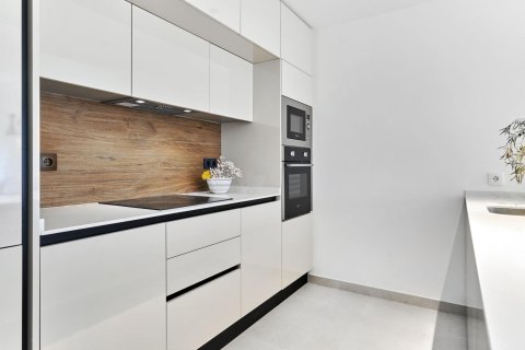 Bungalow à vendre à Torrevieja, Alicante, Espagne, 2 chambres, 100 m2 No. 142478 - photo 13