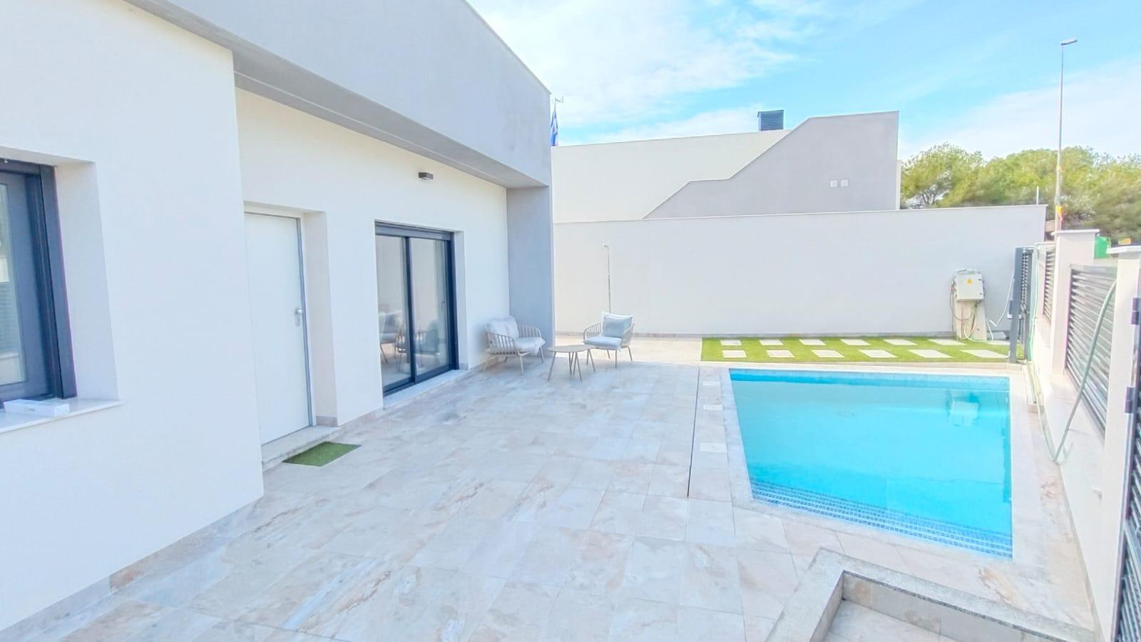 Villa à Pinar De Campoverde, Alicante, Espagne 3 chambres, 116 m2 No. 75482