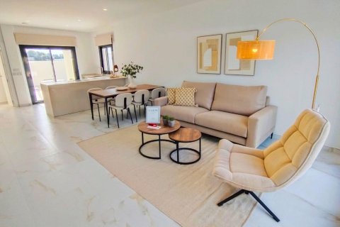 Villa till salu i Pinar De Campoverde, Alicante, Spanien 3 sovrum, 116 kvm. Nr. 75482 - foto 10