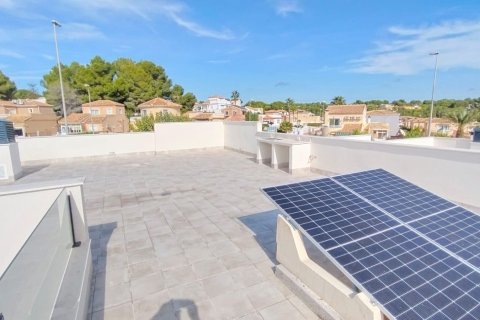 Villa till salu i Pinar De Campoverde, Alicante, Spanien 3 sovrum, 116 kvm. Nr. 75482 - foto 3