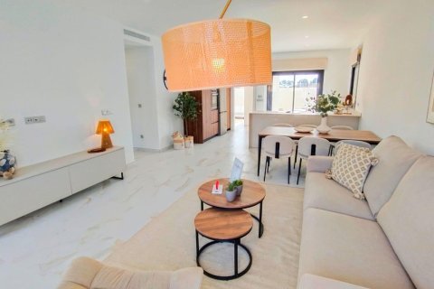 Villa till salu i Pinar De Campoverde, Alicante, Spanien 3 sovrum, 116 kvm. Nr. 75482 - foto 9